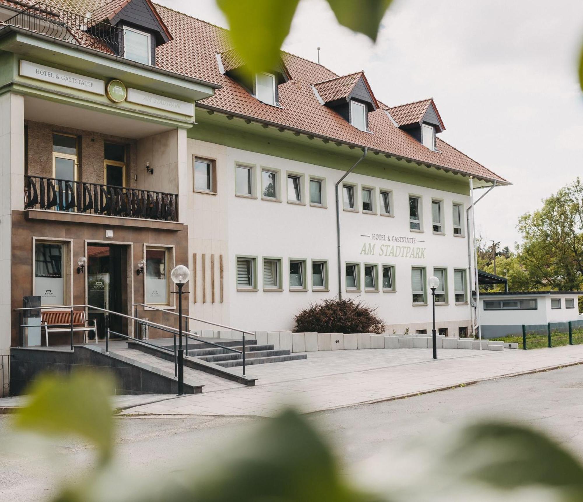 Hotel Am Stadtpark Nordhausen Bagian luar foto